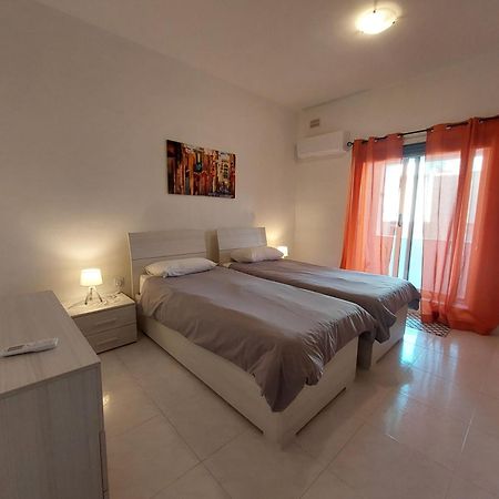 Nr41 Holiday Apartment - Close To Village Centre, Promenade, Shops & Restaurants Marsaxlokk Kültér fotó